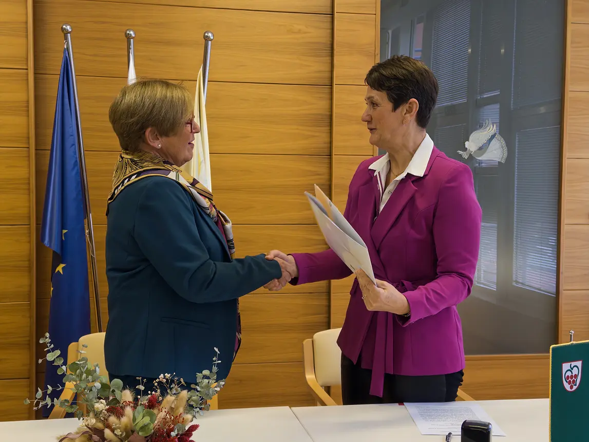 2025-10-17 - Podpis pogodbe_Zakon o  dolgotrajni oskrbi (16).JPG