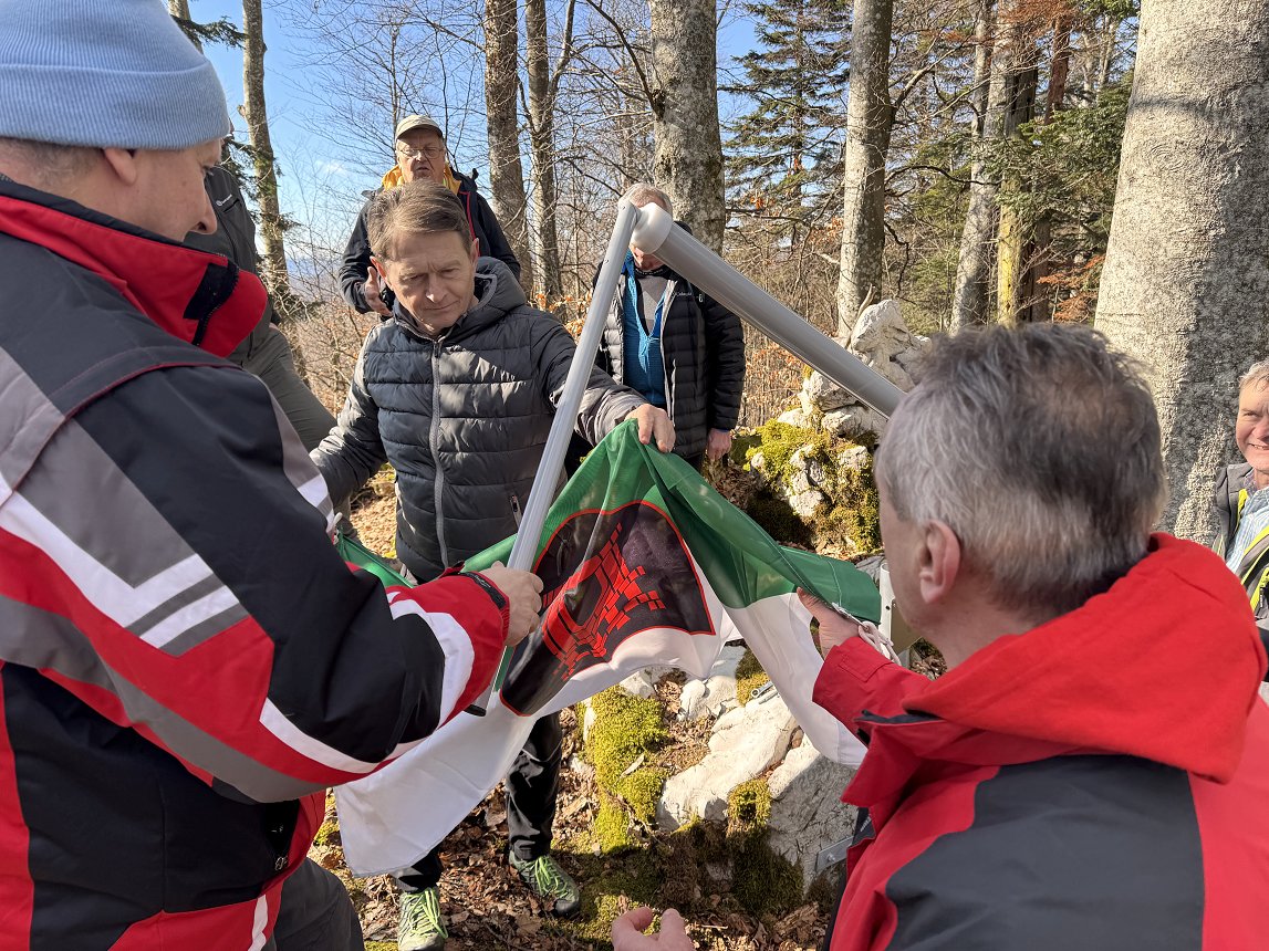 Obeležitev najvišjega vrha občine Črnomelj (18).jpg