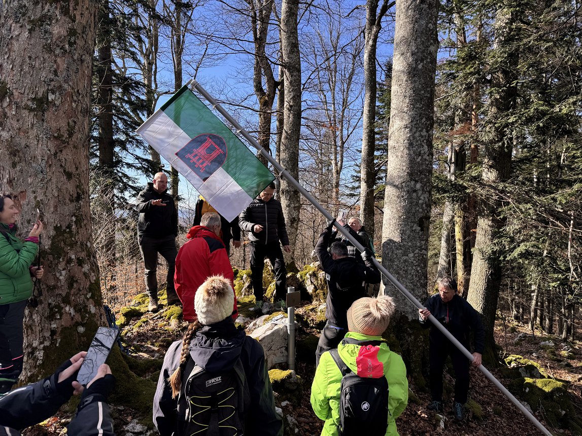 Obeležitev najvišjega vrha občine Črnomelj (25).jpg