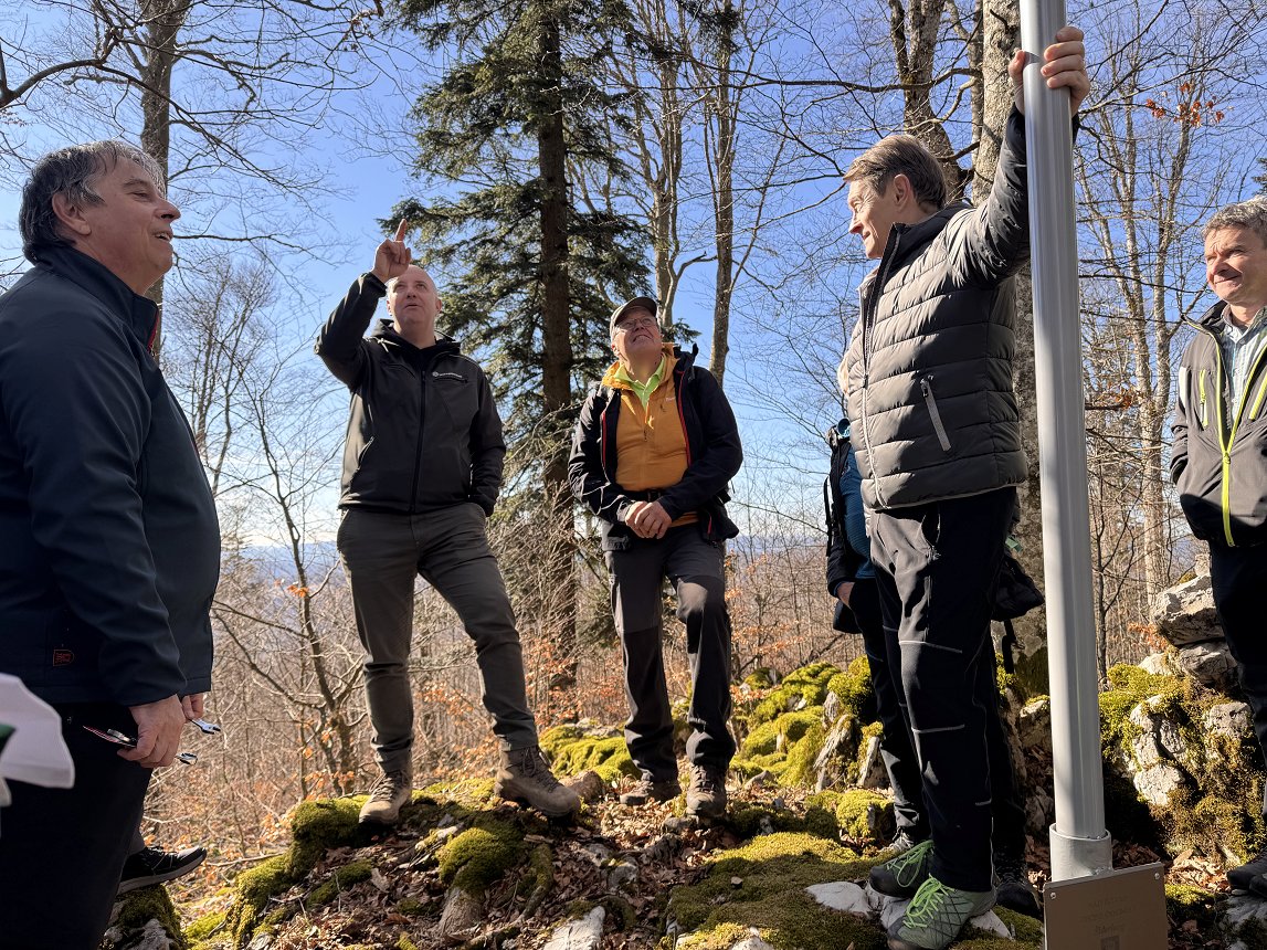 Obeležitev najvišjega vrha občine Črnomelj (8).jpg